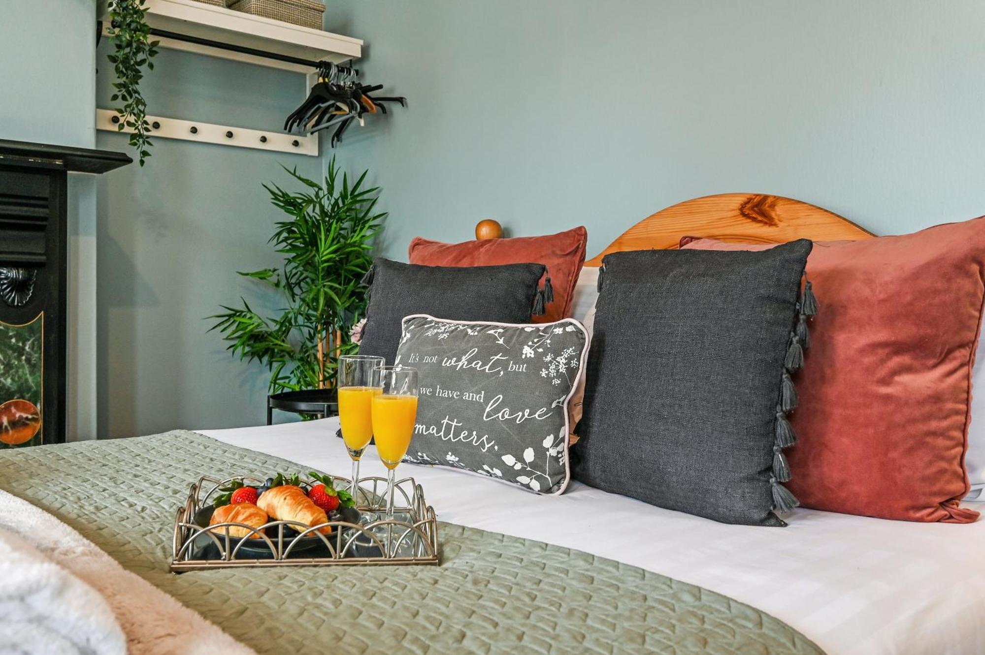Beautiful Townhouse, Great Location - Pet Friendly Villa Cardiff Luaran gambar