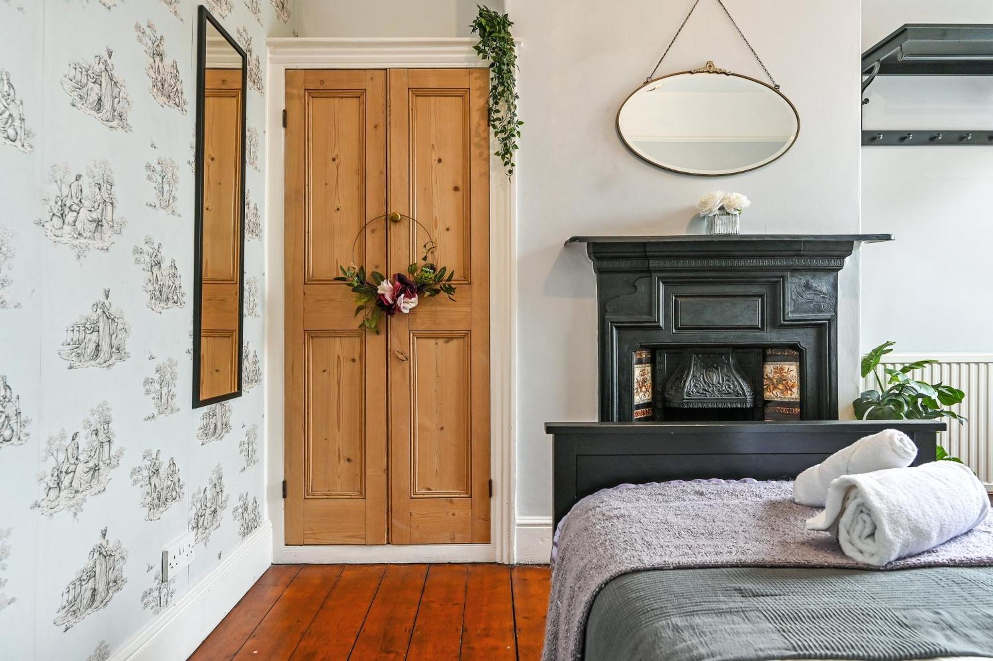 Beautiful Townhouse, Great Location - Pet Friendly Villa Cardiff Luaran gambar