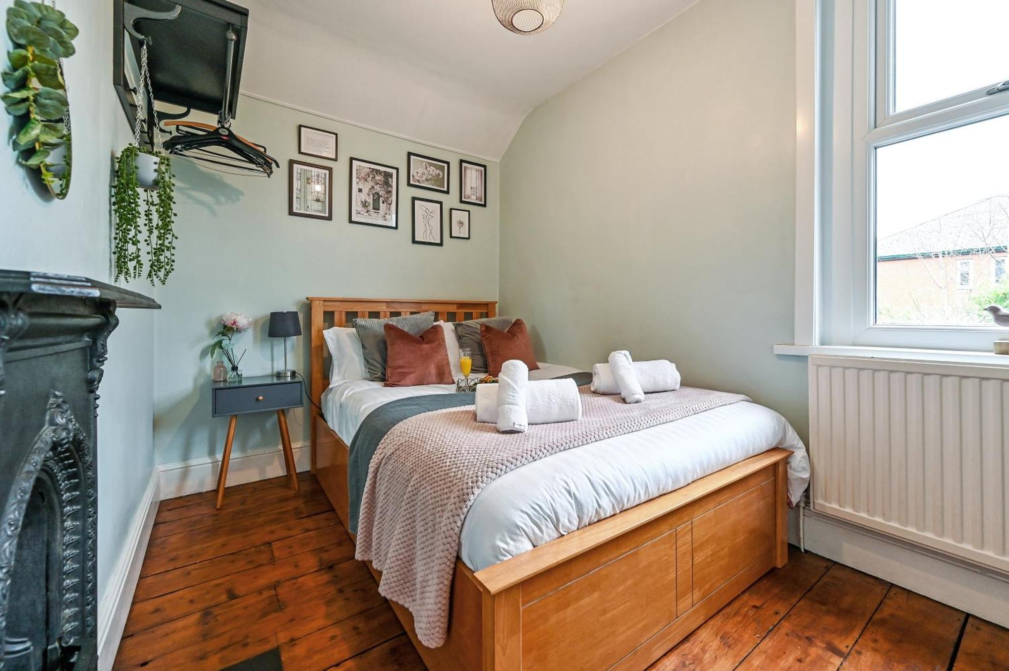 Beautiful Townhouse, Great Location - Pet Friendly Villa Cardiff Luaran gambar