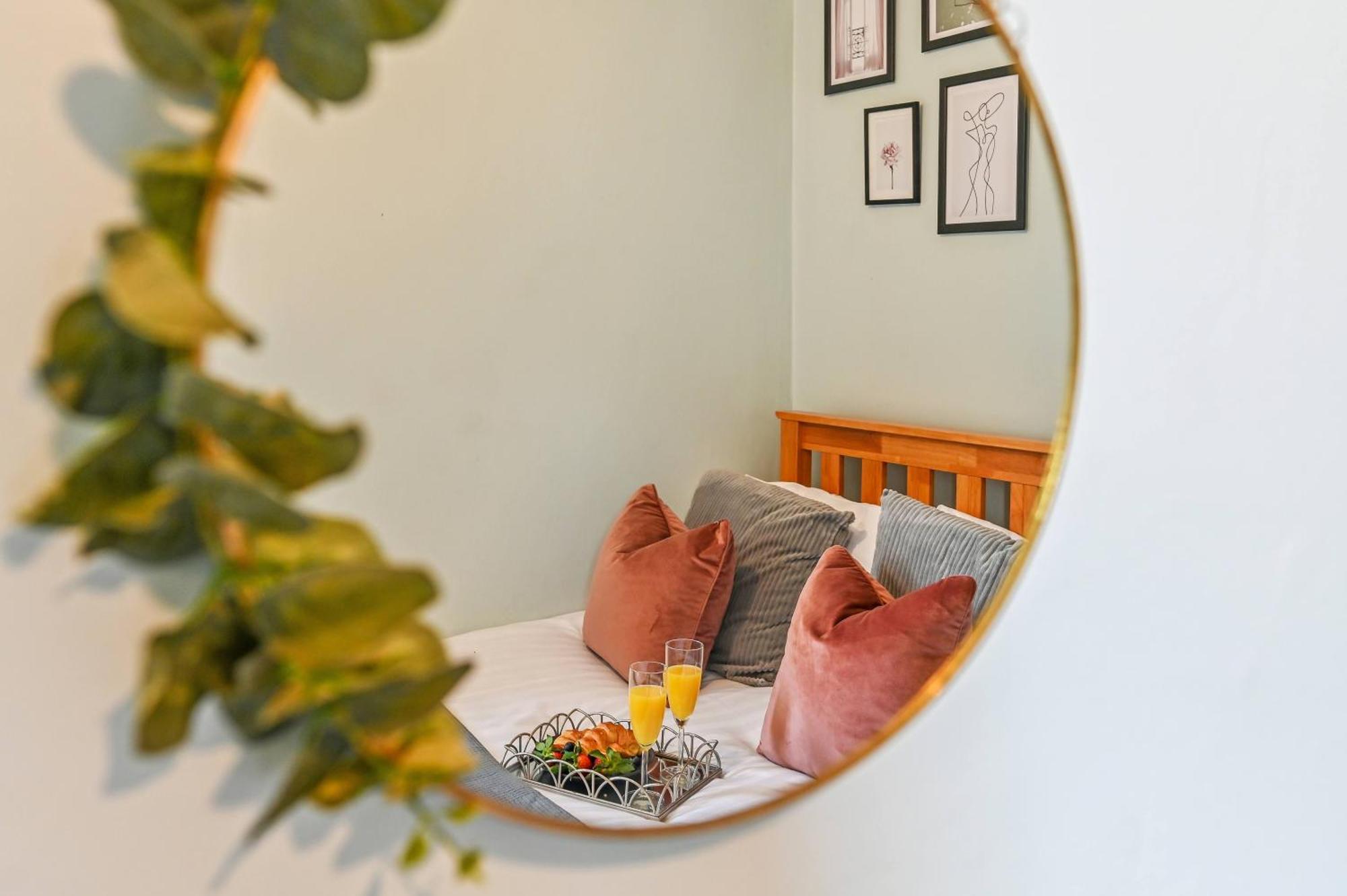Beautiful Townhouse, Great Location - Pet Friendly Villa Cardiff Luaran gambar